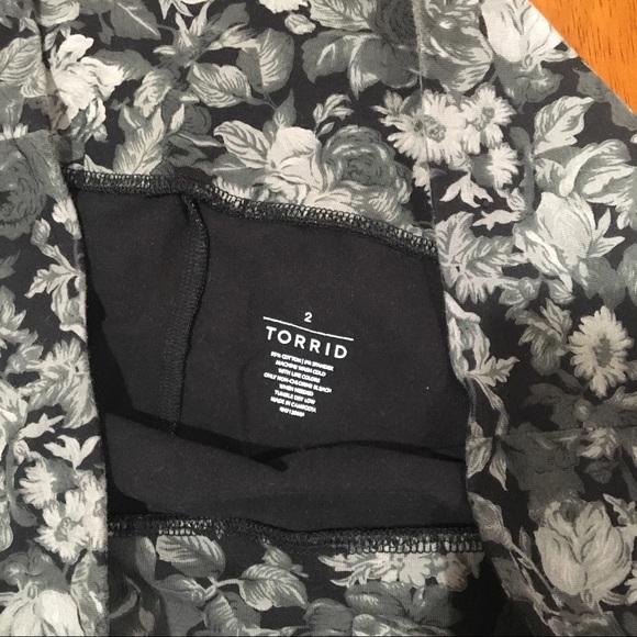 Torrid Fold Over Skirt - Picture 2 of 3